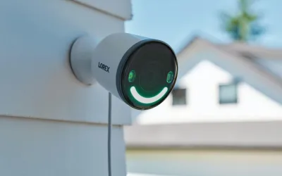 
Lorex 4K Spotlight Indoor/Outdoor Camera
